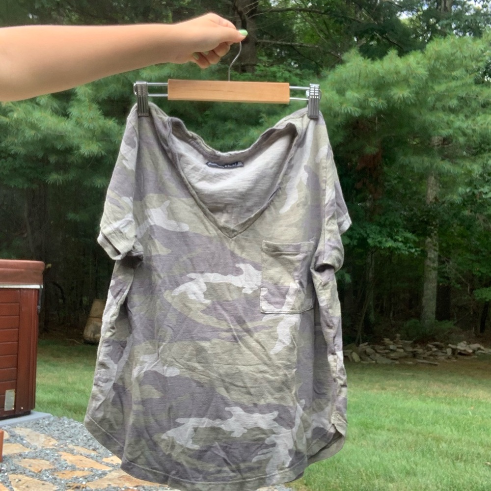 Abercrombie & Fitch Camo V-Neck Top